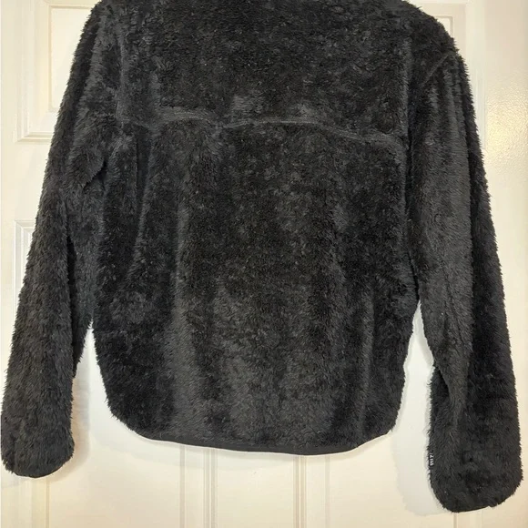 ZYIA Black Fuzzy Pullover - Picture 2 of 4